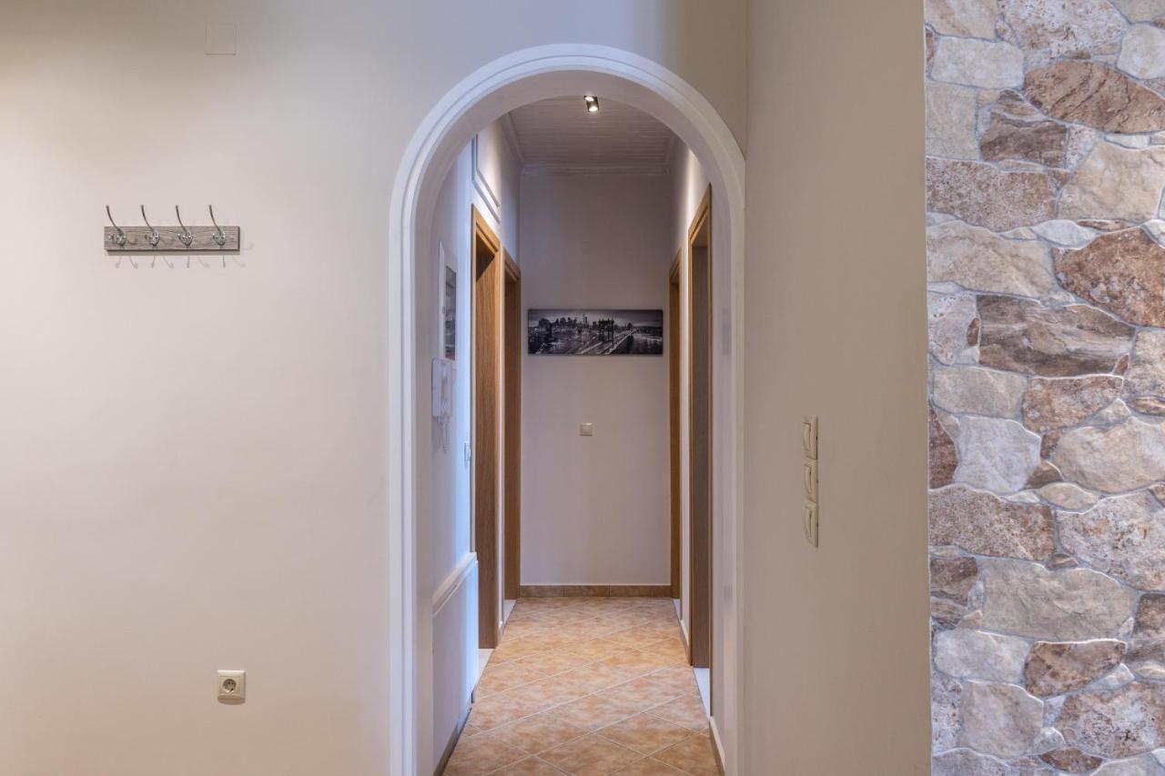 G.R Luxury Apartment Kalligoni ภายนอก รูปภาพ